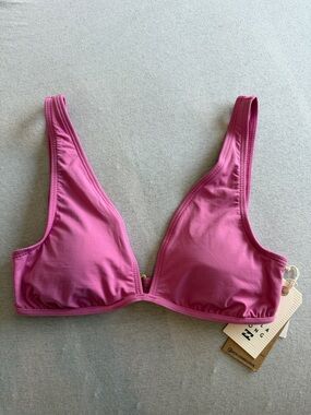 NWT Billabong Bikini Top